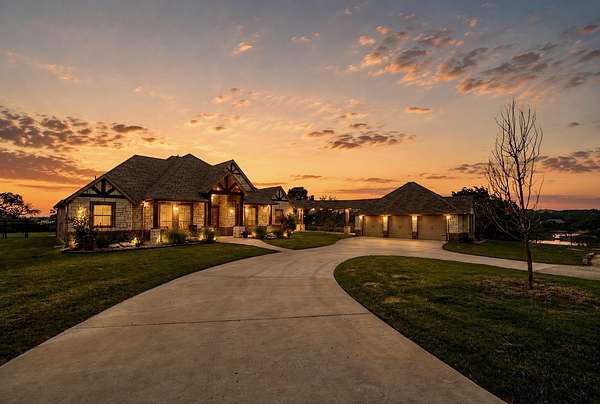 5.24 Acres of Land with Home for Sale in Weatherford, Texas