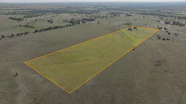 10 Acres of Recreational Land for Sale in Hamilton, Texas