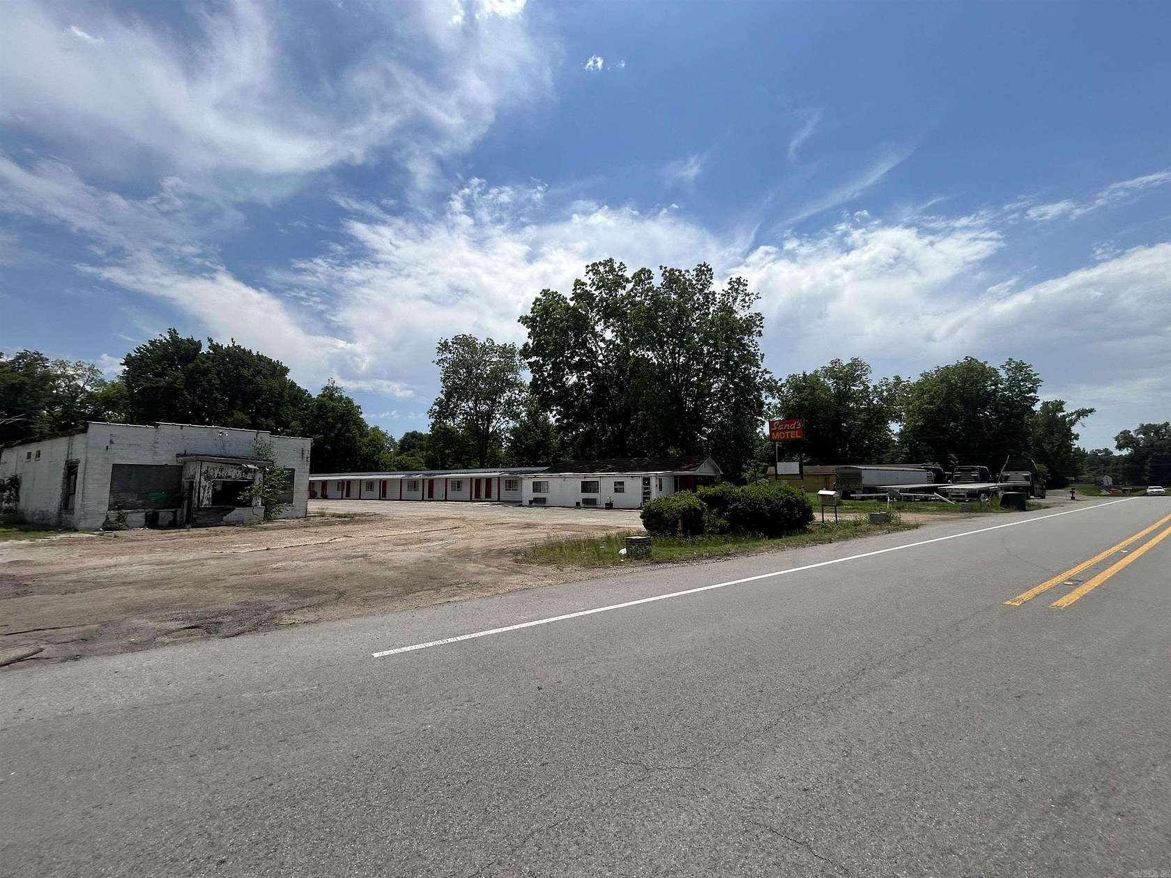 1.5 Acres of Improved Mixed-Use Land for Sale in Marianna, Arkansas