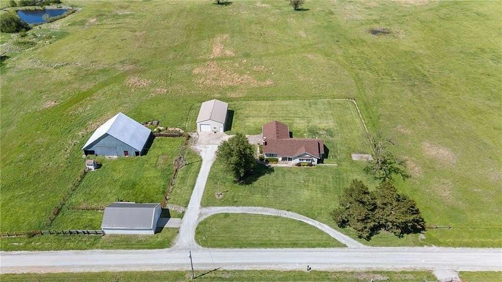 78 Acres of Land with Home for Sale in Garden City, Missouri