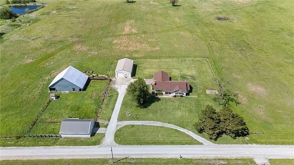 78 Acres of Land with Home for Sale in Garden City, Missouri