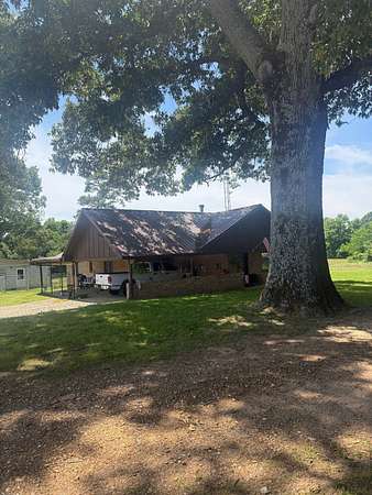 1.5 Acres of Land with Home for Sale in Ashdown, Arkansas