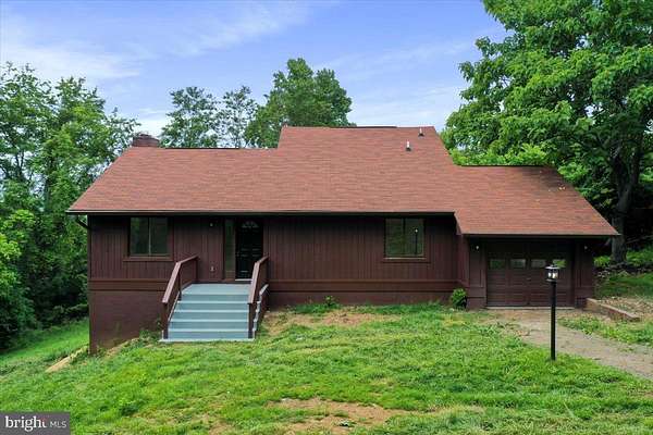 1.8 Acres of Land with Home for Sale in Linden, Virginia