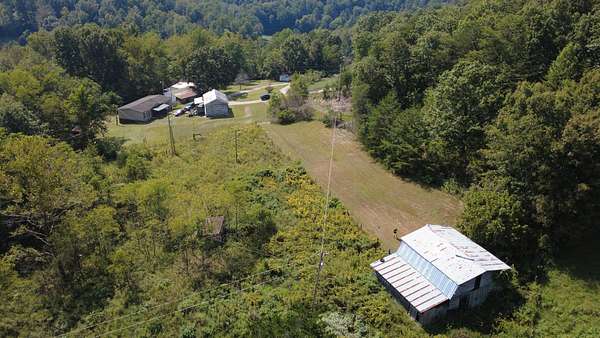 9.82 Acres of Land with Home for Sale in Orlando, Kentucky