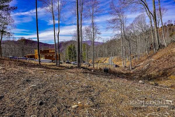 0.91 Acres of Residential Land for Sale in Banner Elk, North Carolina