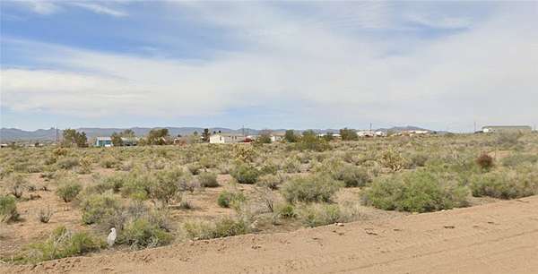 1.17 Acres of Residential Land for Sale in Golden Valley, Arizona