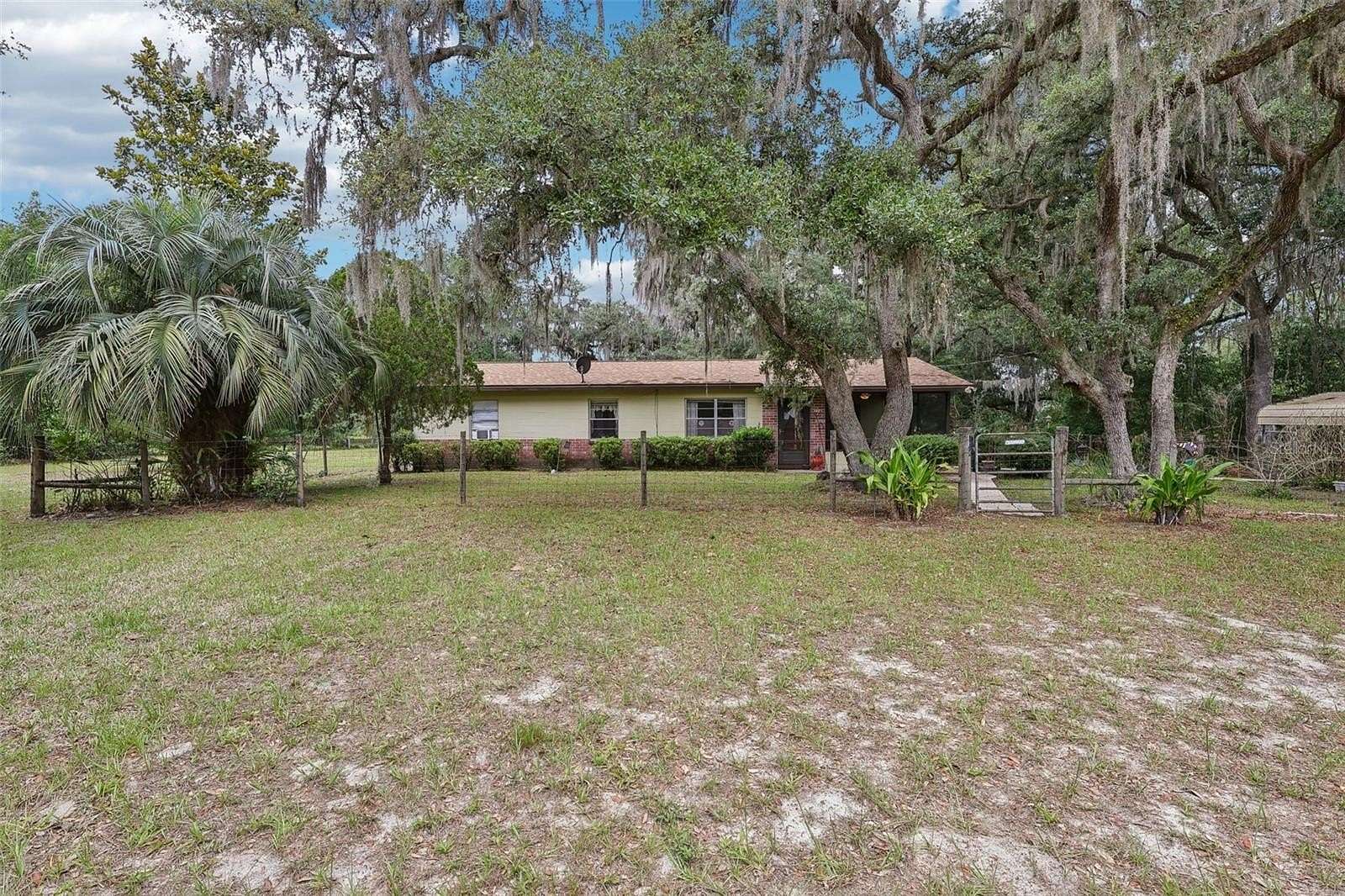 2 Acres of Land with Home for Sale in Webster, Florida