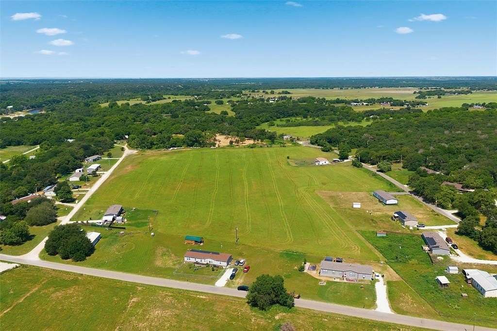 5 Acres of Residential Land for Sale in Gholson, Texas