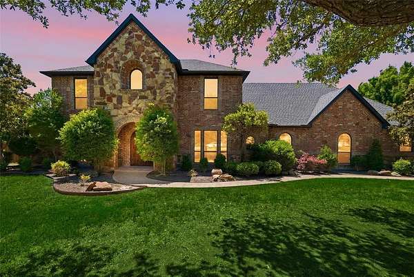 3.14 Acres of Land with Home for Sale in Waxahachie, Texas