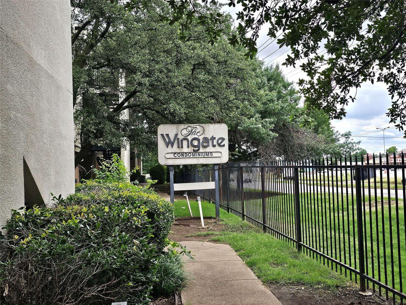 6 Acres of Residential Land for Sale in Dallas, Texas