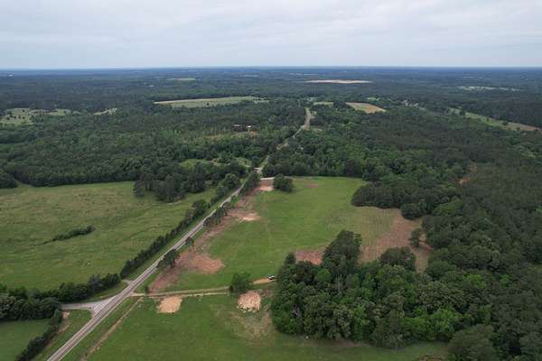 17.1 Acres of Land for Sale in Henderson, Texas