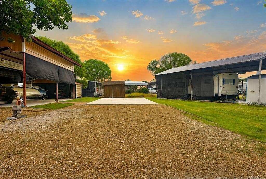 0.06 Acres of Land for Sale in Kerens, Texas
