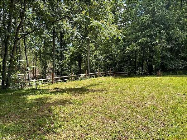 1.24 Acres of Residential Land for Sale in Wilkesboro, North Carolina