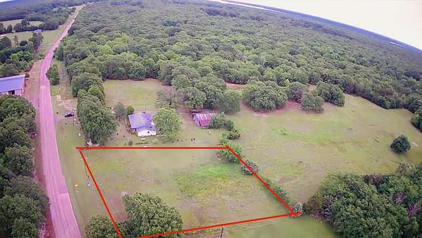 1 Acre of Residential Land for Sale in Arthur City, Texas