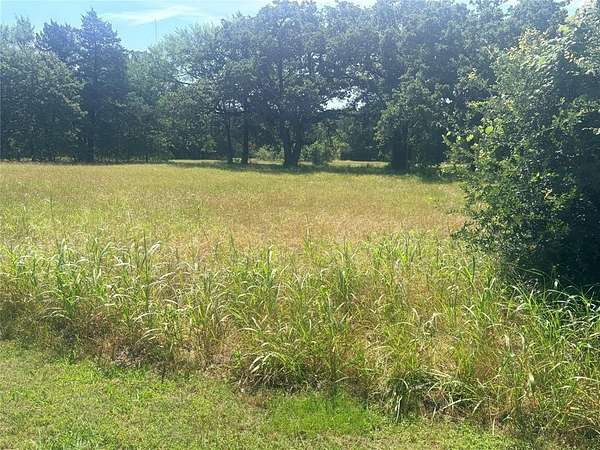 5.75 Acres of Residential Land for Sale in Kerens, Texas