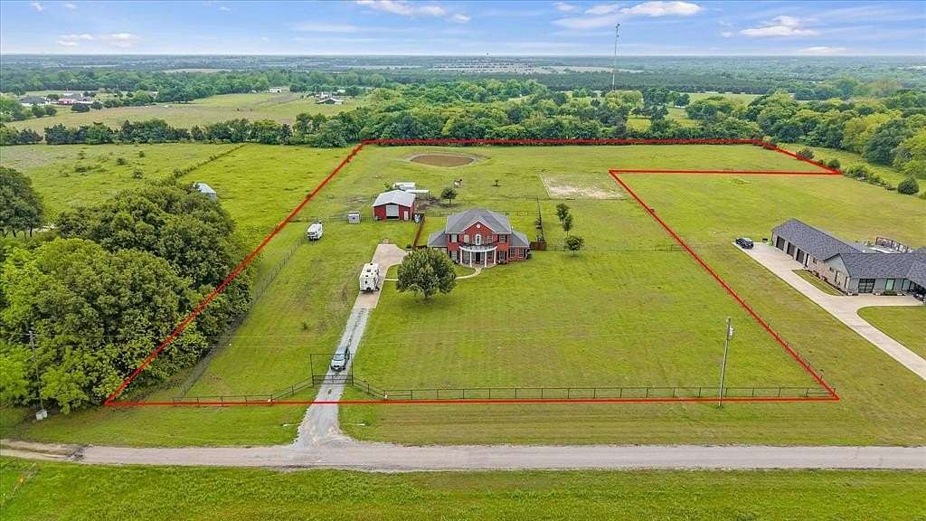 7 Acres of Land with Home for Sale in Farmersville, Texas