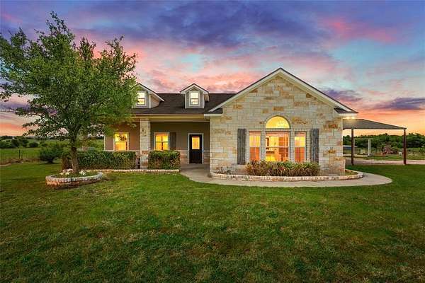 15 Acres of Land with Home for Sale in Moody, Texas