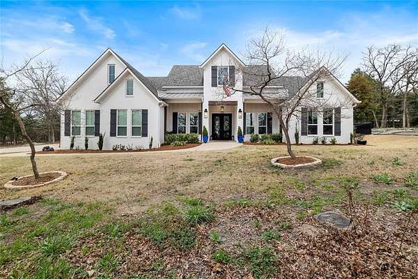 2.28 Acres of Land with Home for Sale in Lindale, Texas