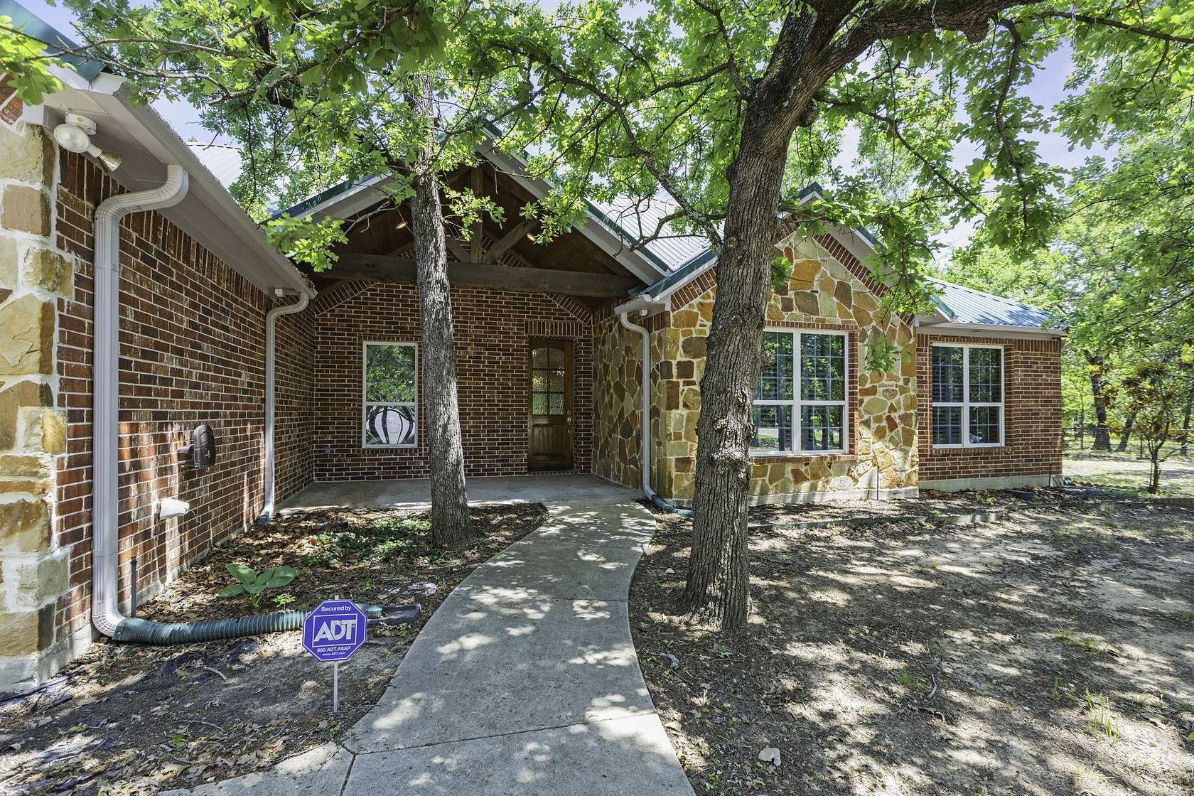 2.12 Acres of Land with Home for Sale in Quinlan, Texas