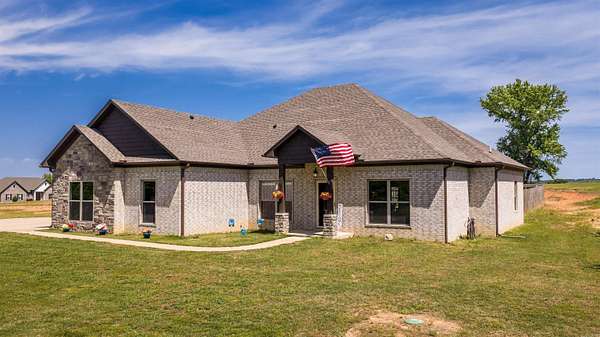 2 Acres of Land with Home for Sale in Greenbrier, Arkansas