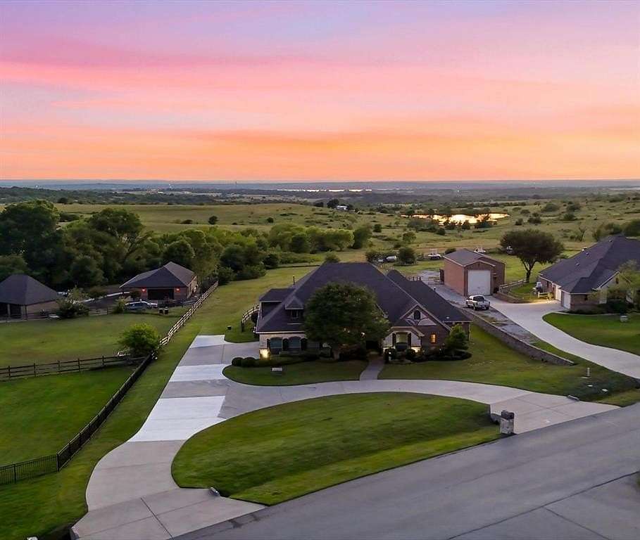 1.55 Acres of Land with Home for Sale in Fort Worth, Texas