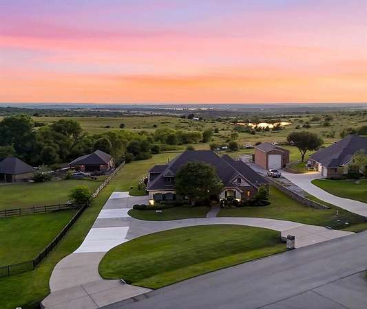 1.55 Acres of Land with Home for Sale in Fort Worth, Texas