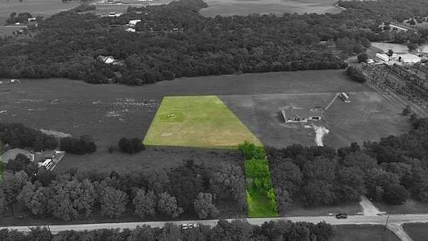 2 Acres of Residential Land for Sale in Collinsville, Texas