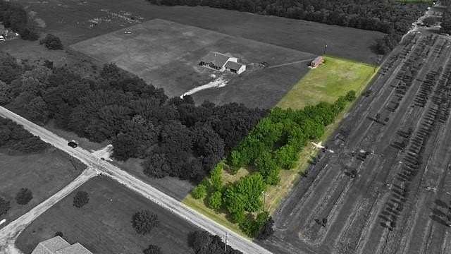2 Acres of Residential Land for Sale in Collinsville, Texas