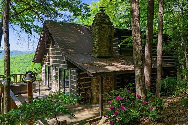 16.6 Acres of Recreational Land with Home for Sale in Ellijay, Georgia