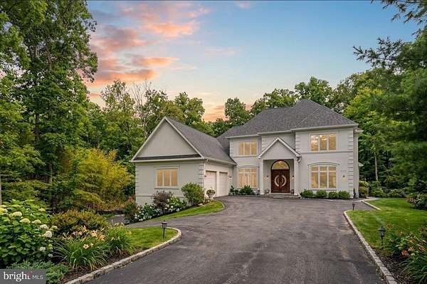 2.44 Acres of Land with Home for Lease in Potomac, Maryland