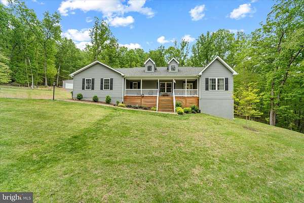 13 Acres of Recreational Land with Home for Sale in Bluemont, Virginia