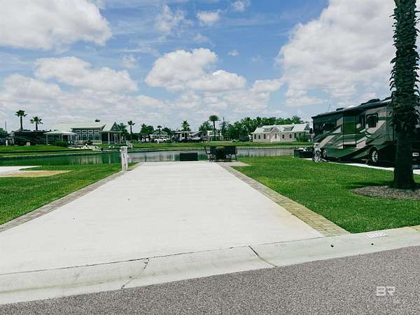 0.1 Acres of Residential Land for Sale in Elberta, Alabama