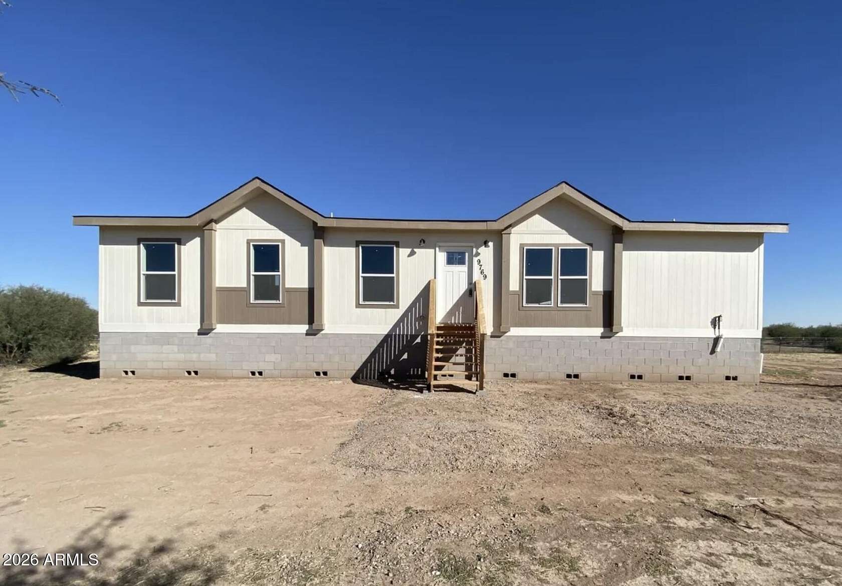 1.64 Acres of Land with Home for Sale in Casa Grande, Arizona