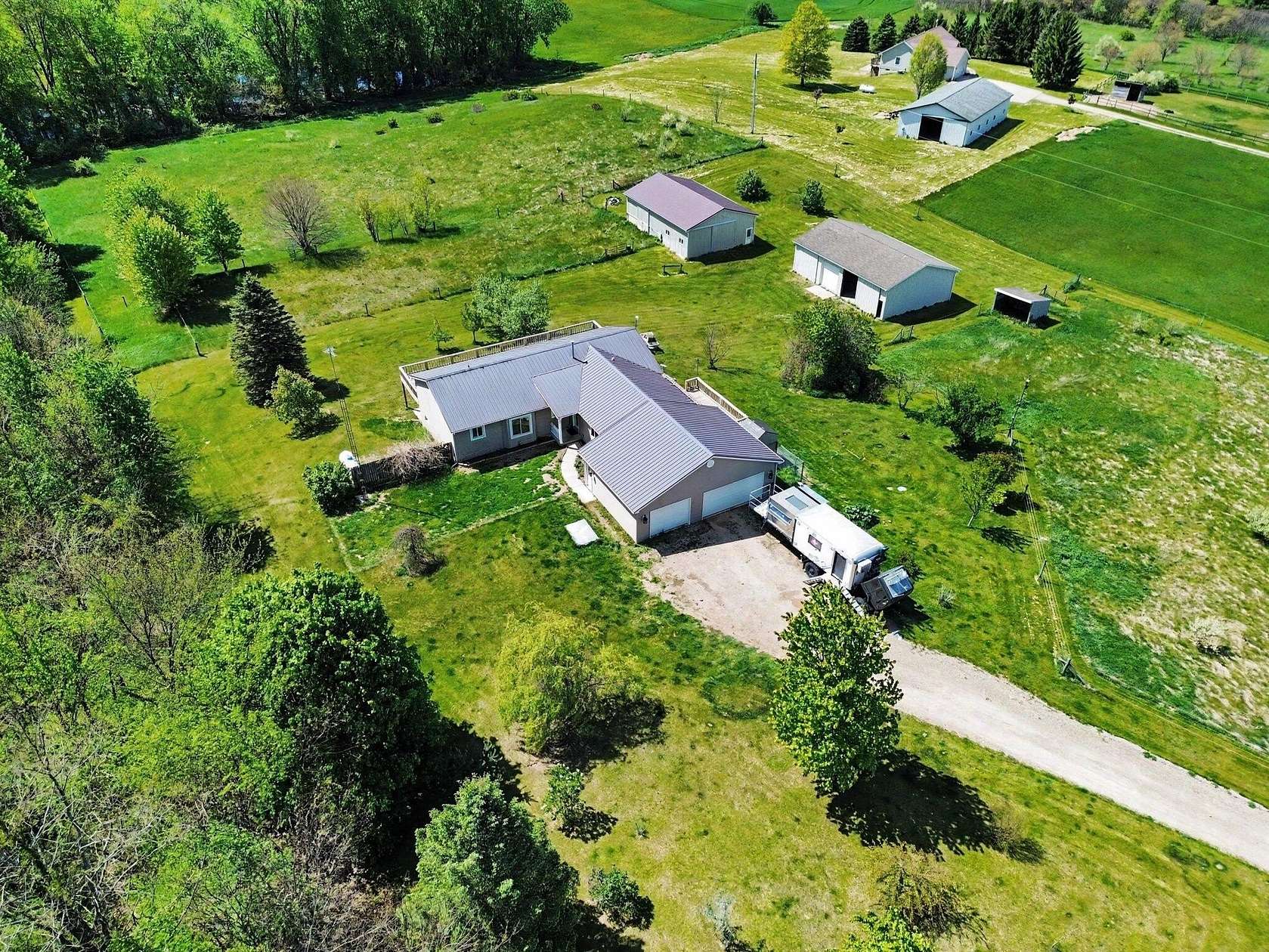 10.1 Acres of Land with Home for Sale in Manchester, Michigan