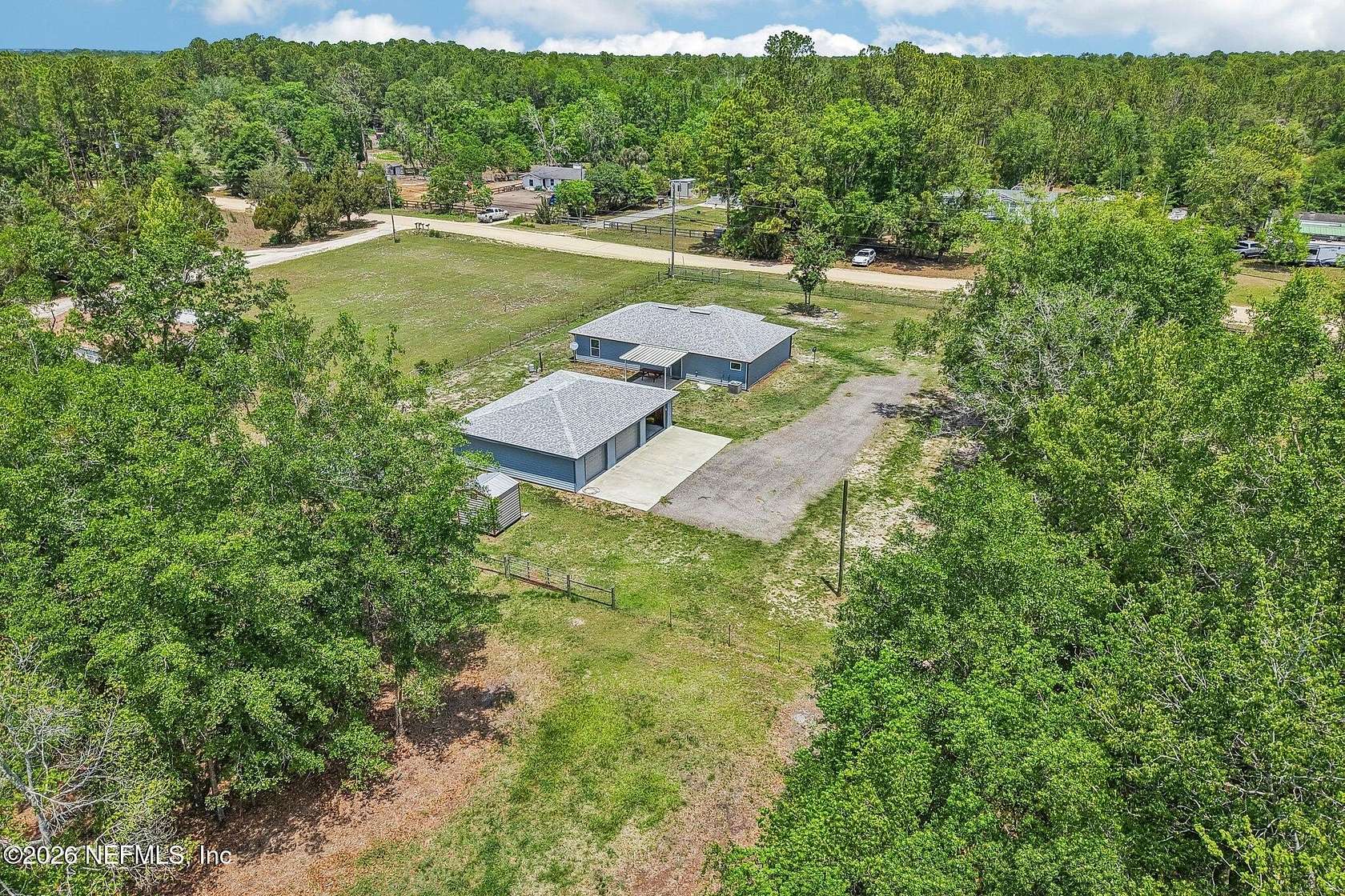 2.5 Acres of Land with Home for Sale in Middleburg, Florida
