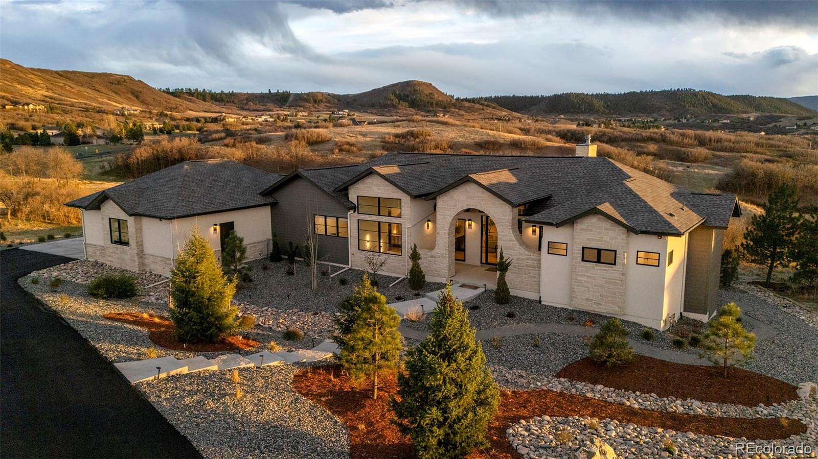 2.5 Acres of Land with Home for Sale in Castle Rock, Colorado