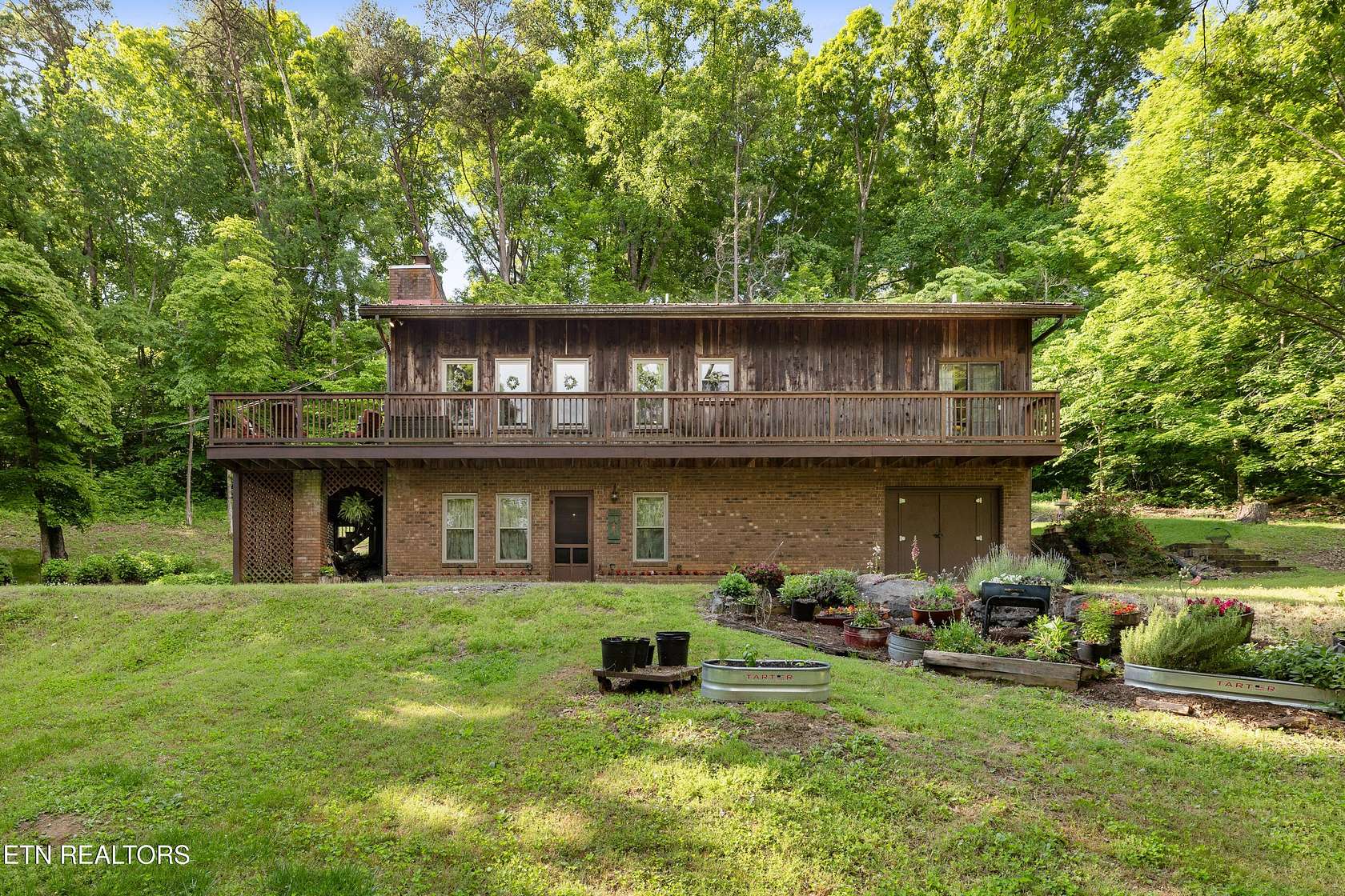 2.33 Acres of Land with Home for Sale in Kodak, Tennessee