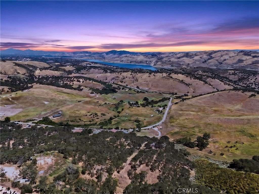 10 Acres of Land for Sale in Bradley, California