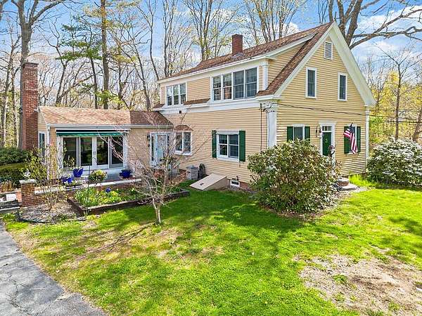 2.7 Acres of Land with Home for Sale in Dresden Town, Maine