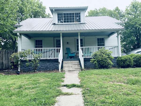 1.78 Acres of Land with Home for Sale in Frankfort, Kentucky