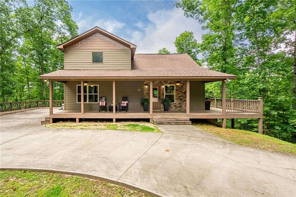 11 Acres of Land with Home for Sale in Blue Ridge, Georgia