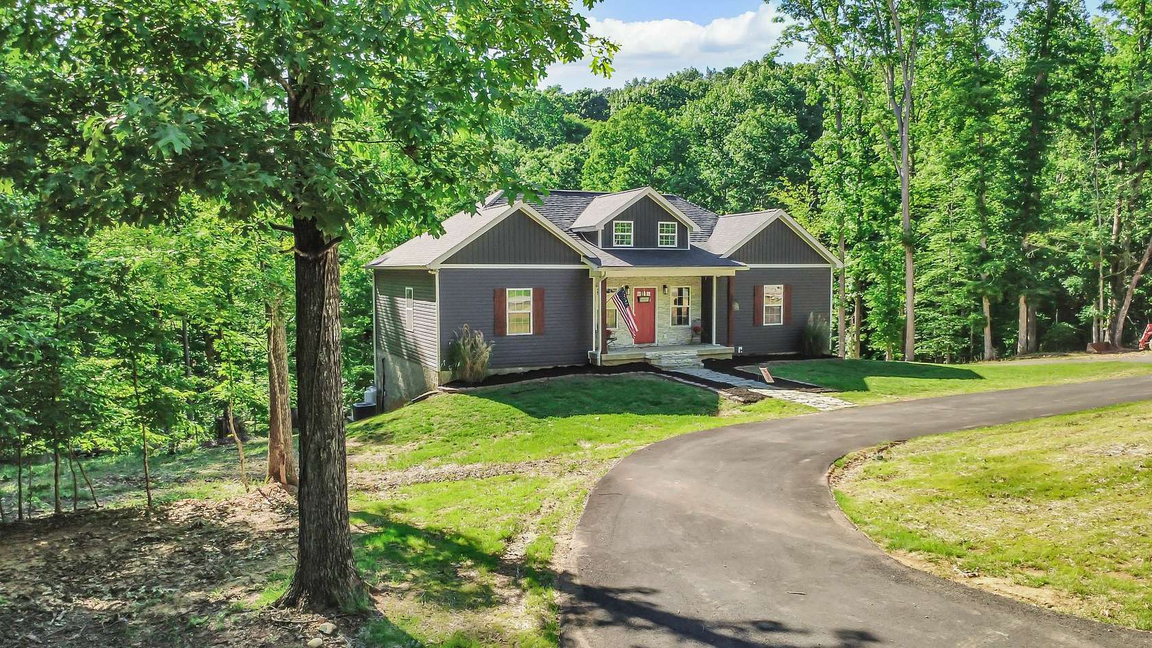 8.2 Acres of Land with Home for Sale in Cadiz, Kentucky