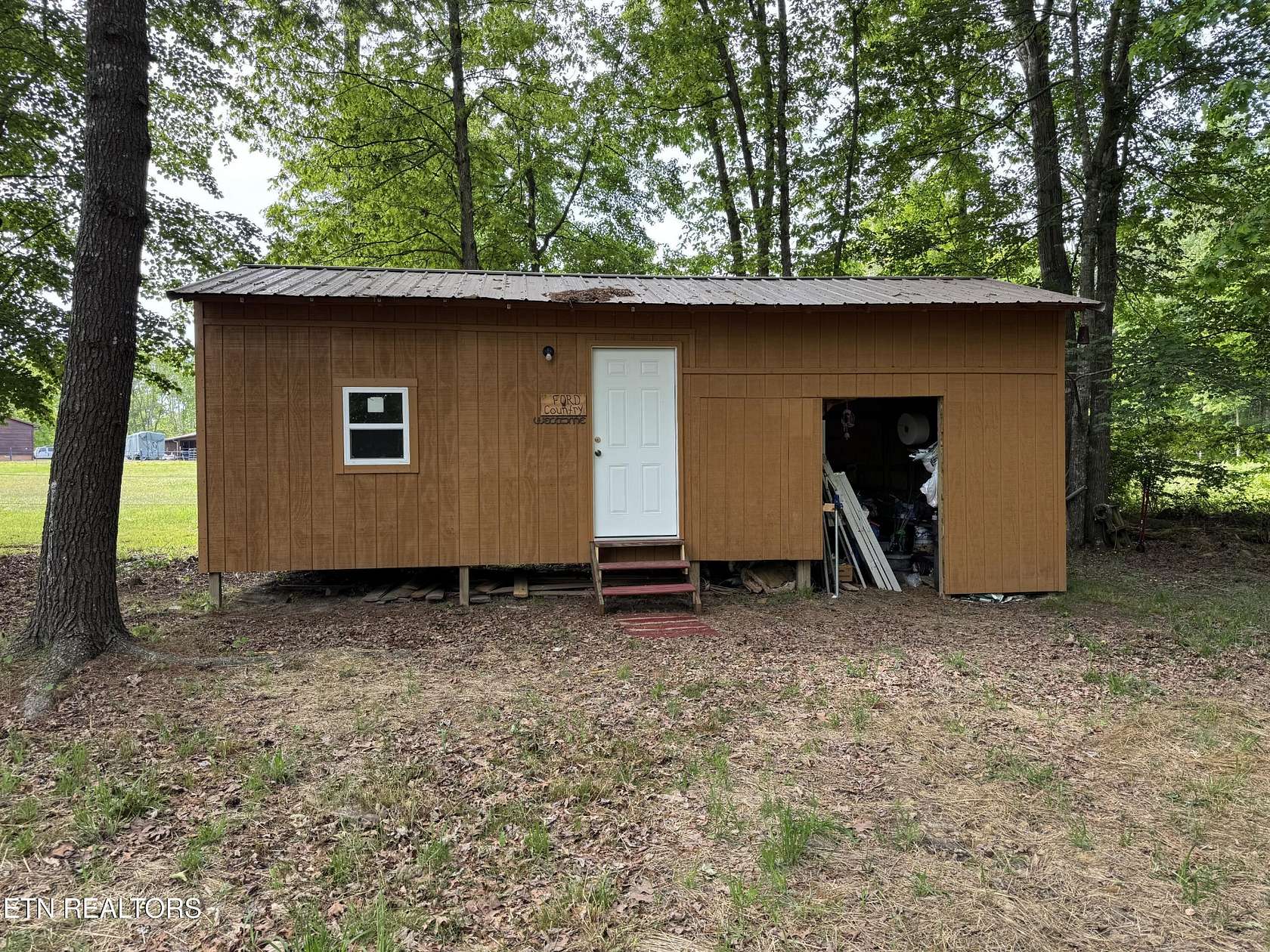 1.34 Acres of Residential Land for Sale in Jamestown, Tennessee