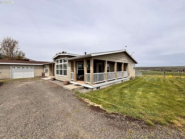 19 Acres of Land with Home for Sale in Enterprise, Oregon