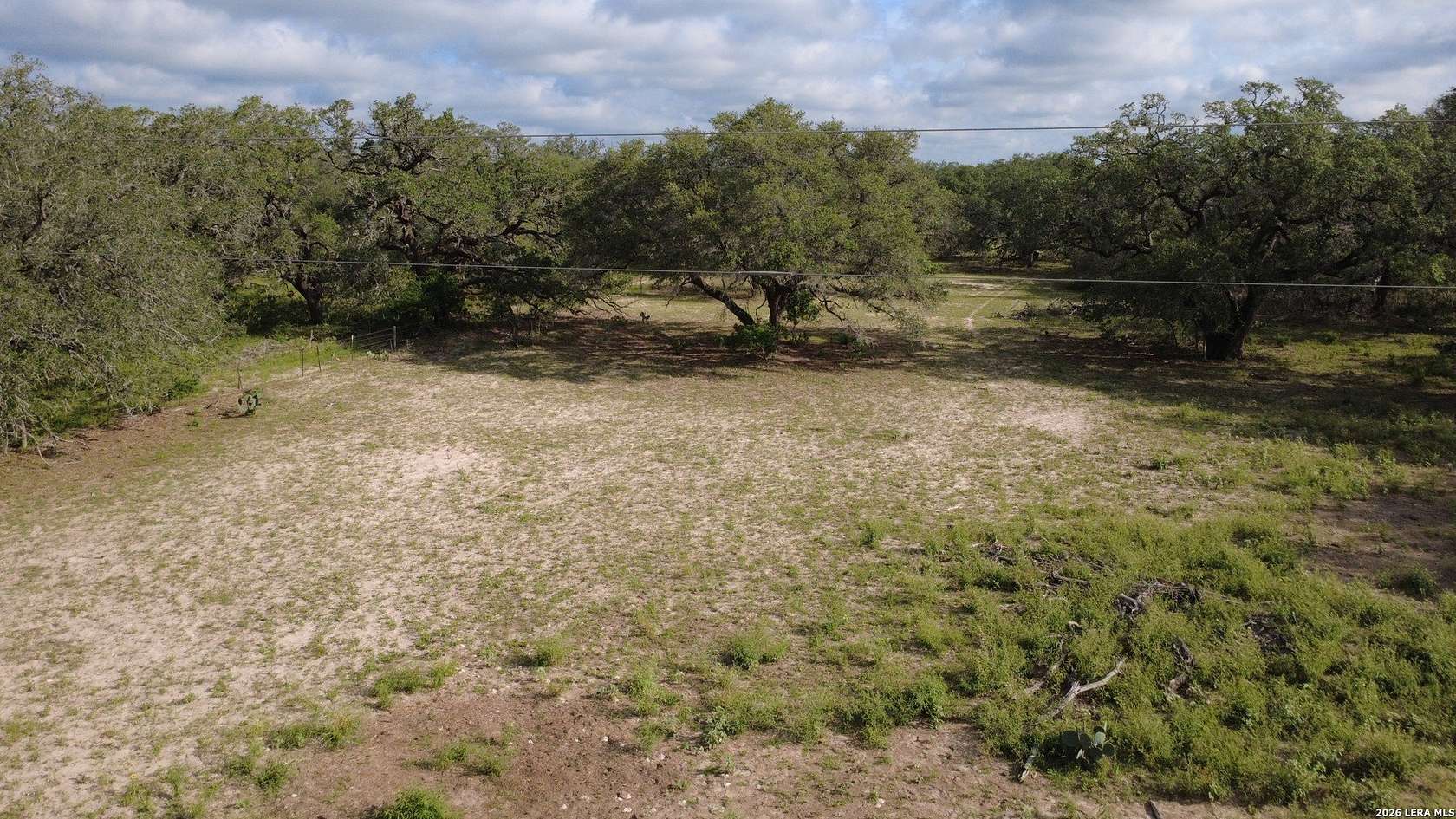 11 Acres of Land for Sale in Pleasanton, Texas
