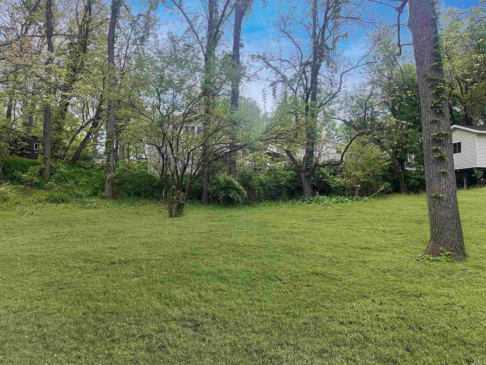 0.11 Acres of Land for Sale in Syracuse, Indiana