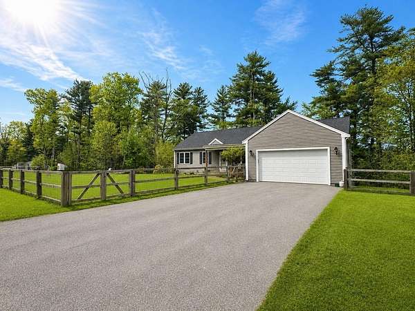 4.59 Acres of Land with Home for Sale in Rochester, Massachusetts