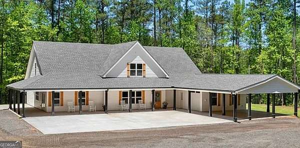 10.6 Acres of Land with Home for Sale in Newnan, Georgia
