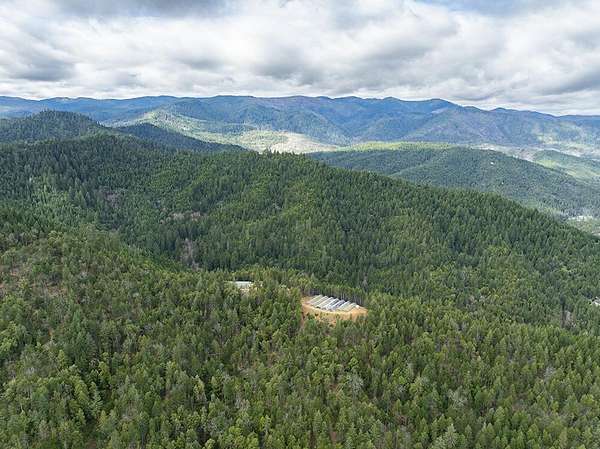40 Acres of Recreational & Residential Land for Sale in Grants Pass, Oregon