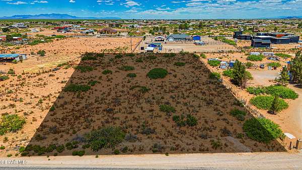 2 Acres of Residential Land for Sale in Clint, Texas